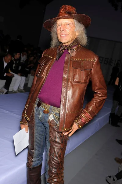Look 12